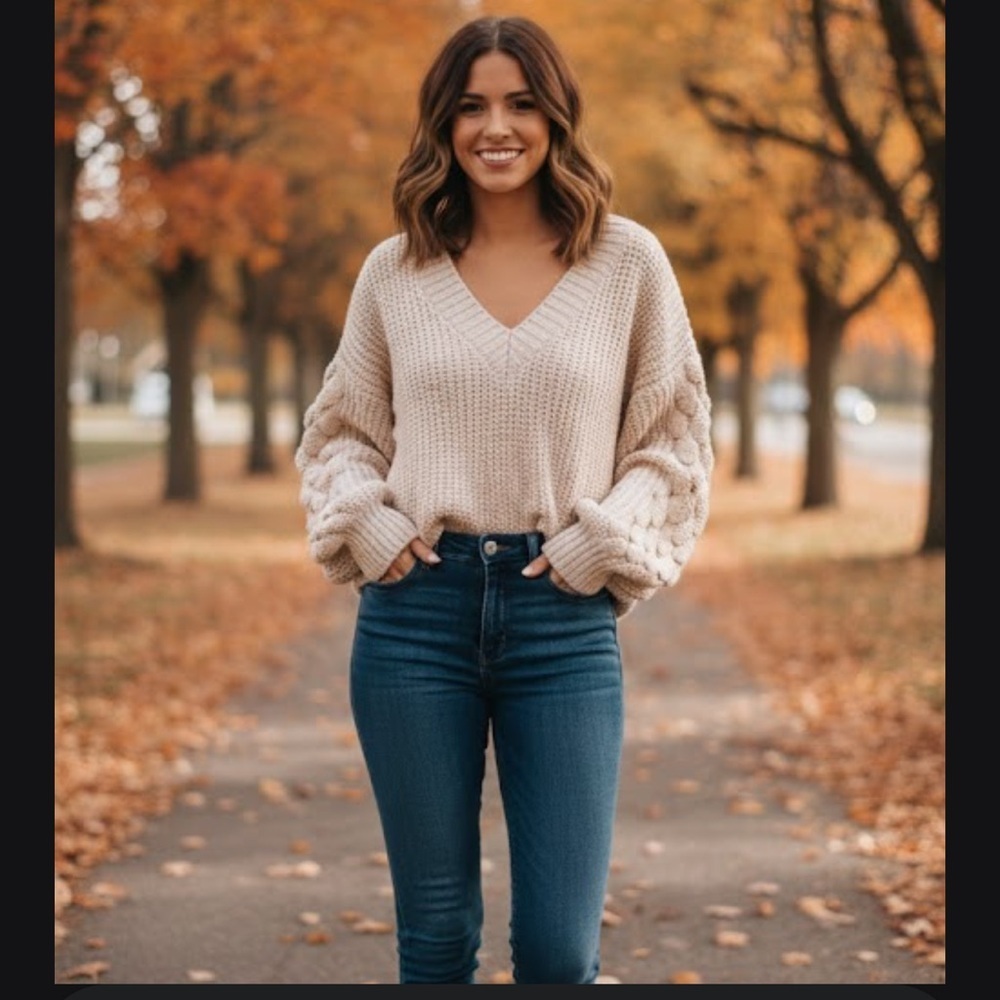 Vici Ivory V-Neck Knit Sweater